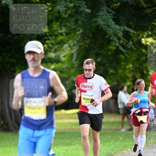 25.08.2024 - 20. Blankeneser Heldenlauf Dr. Thomas Lammeyer http://msf.ph/oto/6807924 25.08.2024 10:19:26 Laufen 6046 meine-sportfotos.de