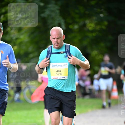 25.08.2024 - 20. Blankeneser Heldenlauf Dr. Thomas Lammeyer http://msf.ph/oto/6807994 25.08.2024 10:19:39 Laufen 6488 meine-sportfotos.de