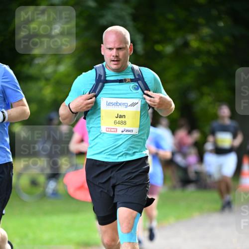 25.08.2024 - 20. Blankeneser Heldenlauf Dr. Thomas Lammeyer http://msf.ph/oto/6807996 25.08.2024 10:19:40 Laufen 6488 meine-sportfotos.de