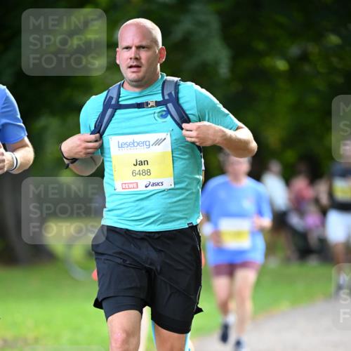 25.08.2024 - 20. Blankeneser Heldenlauf Dr. Thomas Lammeyer http://msf.ph/oto/6807999 25.08.2024 10:19:40 Laufen 6488 meine-sportfotos.de