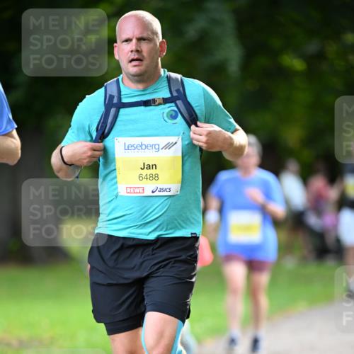 25.08.2024 - 20. Blankeneser Heldenlauf Dr. Thomas Lammeyer http://msf.ph/oto/6808000 25.08.2024 10:19:40 Laufen 6488 meine-sportfotos.de