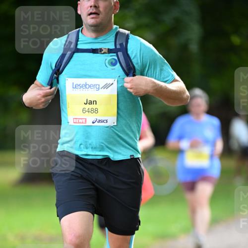 25.08.2024 - 20. Blankeneser Heldenlauf Dr. Thomas Lammeyer http://msf.ph/oto/6808003 25.08.2024 10:19:41 Laufen 6488 meine-sportfotos.de