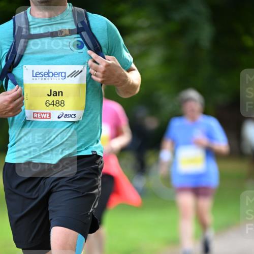 25.08.2024 - 20. Blankeneser Heldenlauf Dr. Thomas Lammeyer http://msf.ph/oto/6808006 25.08.2024 10:19:41 Laufen 6488 meine-sportfotos.de