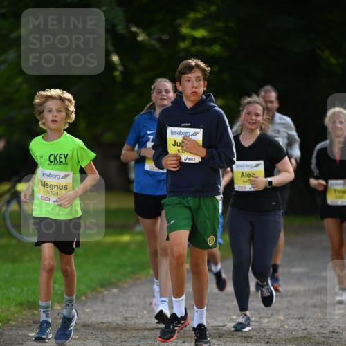 25.08.2024 - 20. Blankeneser Heldenlauf Dr. Thomas Lammeyer http://msf.ph/oto/6808111 25.08.2024 10:20:06 Laufen 2019, 6328, 6327, 640 meine-sportfotos.de