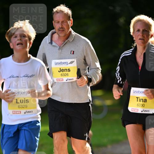 25.08.2024 - 20. Blankeneser Heldenlauf Dr. Thomas Lammeyer http://msf.ph/oto/6808136 25.08.2024 10:20:11 Laufen 6326, 6329, 6330 meine-sportfotos.de