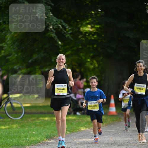 25.08.2024 - 20. Blankeneser Heldenlauf Dr. Thomas Lammeyer http://msf.ph/oto/6808218 25.08.2024 10:20:39 Laufen 6290, 6139, 6138 meine-sportfotos.de