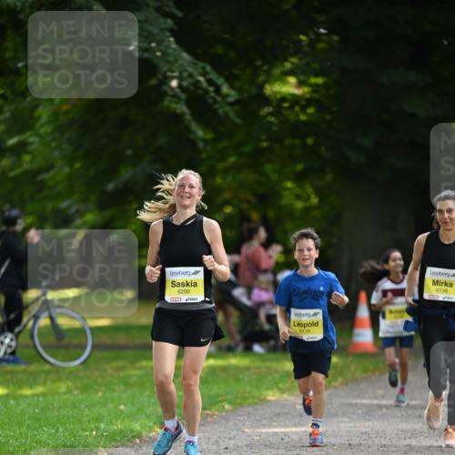 25.08.2024 - 20. Blankeneser Heldenlauf Dr. Thomas Lammeyer http://msf.ph/oto/6808220 25.08.2024 10:20:39 Laufen 6290, 6139, 6138 meine-sportfotos.de