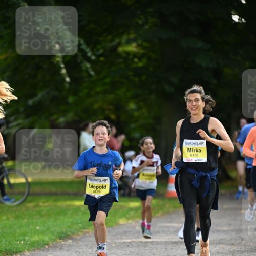 25.08.2024 - 20. Blankeneser Heldenlauf Dr. Thomas Lammeyer http://msf.ph/oto/6808230 25.08.2024 10:20:41 Laufen 6139, 6138 meine-sportfotos.de