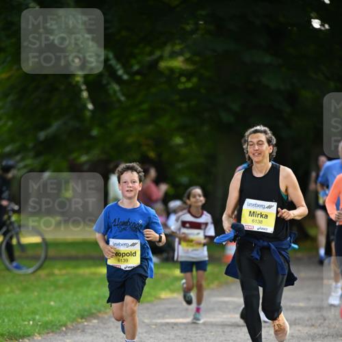 25.08.2024 - 20. Blankeneser Heldenlauf Dr. Thomas Lammeyer http://msf.ph/oto/6808231 25.08.2024 10:20:41 Laufen 6139, 6138 meine-sportfotos.de