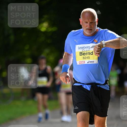 25.08.2024 - 20. Blankeneser Heldenlauf Dr. Thomas Lammeyer http://msf.ph/oto/6808277 25.08.2024 10:20:48 Laufen 6245 meine-sportfotos.de