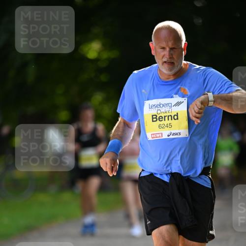 25.08.2024 - 20. Blankeneser Heldenlauf Dr. Thomas Lammeyer http://msf.ph/oto/6808278 25.08.2024 10:20:49 Laufen 6245 meine-sportfotos.de