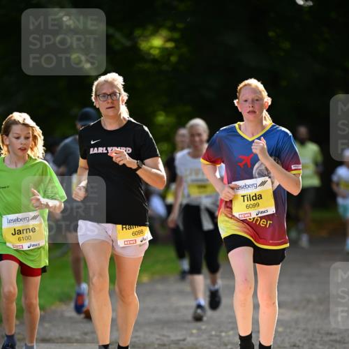 25.08.2024 - 20. Blankeneser Heldenlauf Dr. Thomas Lammeyer http://msf.ph/oto/6808313 25.08.2024 10:20:59 Laufen 6100, 6099, 6098 meine-sportfotos.de