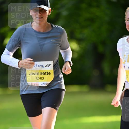 25.08.2024 - 20. Blankeneser Heldenlauf Dr. Thomas Lammeyer http://msf.ph/oto/6808339 25.08.2024 10:21:05 Laufen 6253 meine-sportfotos.de