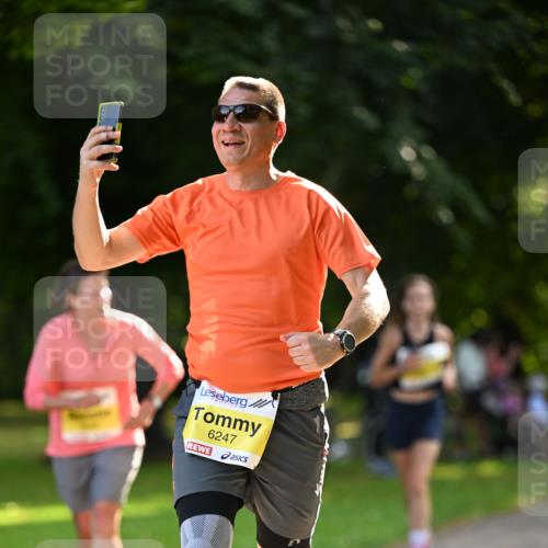 25.08.2024 - 20. Blankeneser Heldenlauf Dr. Thomas Lammeyer http://msf.ph/oto/6808385 25.08.2024 10:21:16 Laufen 6247 meine-sportfotos.de