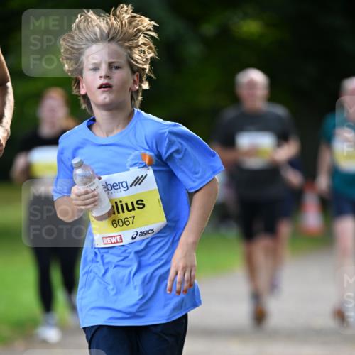 25.08.2024 - 20. Blankeneser Heldenlauf Dr. Thomas Lammeyer http://msf.ph/oto/6808517 25.08.2024 10:21:48 Laufen 6067 meine-sportfotos.de