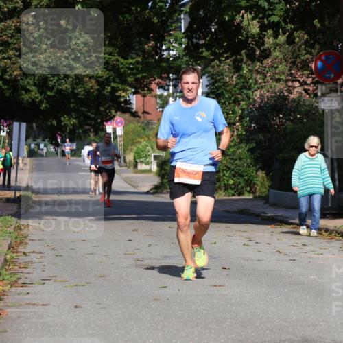25.08.2024 - 20. Blankeneser Heldenlauf Strokosch-Dieckow http://msf.ph/oto/6814541 25.08.2024 09:39:08 Ziel 126, 145 meine-sportfotos.de