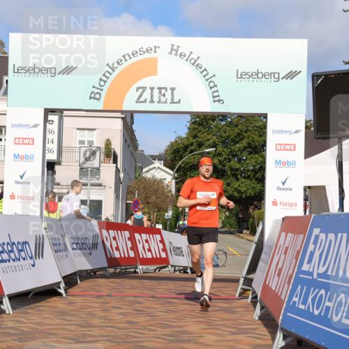 25.08.2024 - 20. Blankeneser Heldenlauf Strokosch-Dieckow http://msf.ph/oto/6815890 25.08.2024 09:37:36 Ziel 135 meine-sportfotos.de