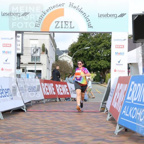25.08.2024 - 20. Blankeneser Heldenlauf Strokosch-Dieckow http://msf.ph/oto/6816271 25.08.2024 10:01:42 Ziel 290 meine-sportfotos.de