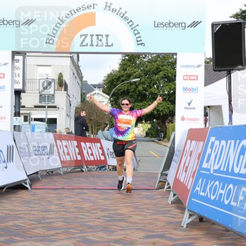 25.08.2024 - 20. Blankeneser Heldenlauf Strokosch-Dieckow http://msf.ph/oto/6816285 25.08.2024 10:01:43 Ziel 290 meine-sportfotos.de