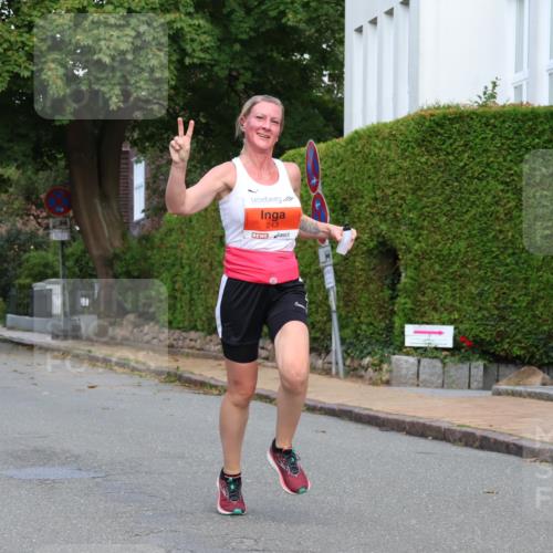 25.08.2024 - 20. Blankeneser Heldenlauf Strokosch-Dieckow http://msf.ph/oto/6816457 25.08.2024 09:45:37 Ziel 188, 243, 249, 266, 271, 273 meine-sportfotos.de