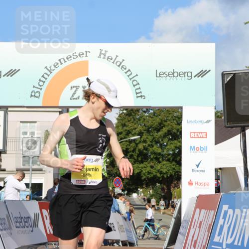 25.08.2024 - 20. Blankeneser Heldenlauf Strokosch-Dieckow http://msf.ph/oto/6816503 25.08.2024 10:09:22 Ziel 6436 meine-sportfotos.de