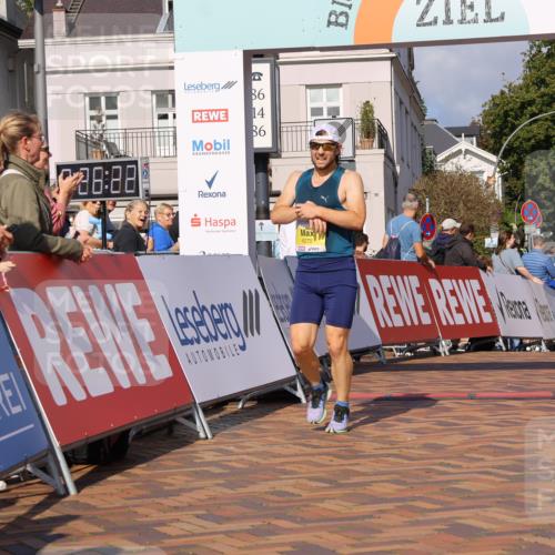 25.08.2024 - 20. Blankeneser Heldenlauf Strokosch-Dieckow http://msf.ph/oto/6816739 25.08.2024 10:11:41 Ziel 6270 meine-sportfotos.de