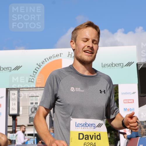25.08.2024 - 20. Blankeneser Heldenlauf Strokosch-Dieckow http://msf.ph/oto/6816870 25.08.2024 10:12:02 Ziel 6284 meine-sportfotos.de
