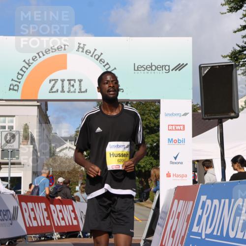 25.08.2024 - 20. Blankeneser Heldenlauf Strokosch-Dieckow http://msf.ph/oto/6816942 25.08.2024 10:13:10 Ziel 6208 meine-sportfotos.de