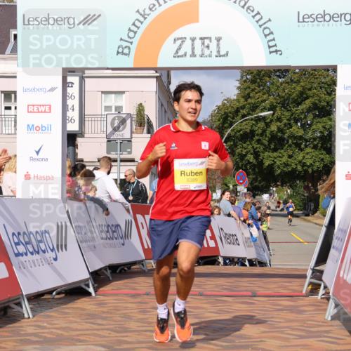 25.08.2024 - 20. Blankeneser Heldenlauf Strokosch-Dieckow http://msf.ph/oto/6817136 25.08.2024 10:14:29 Ziel 6389 meine-sportfotos.de