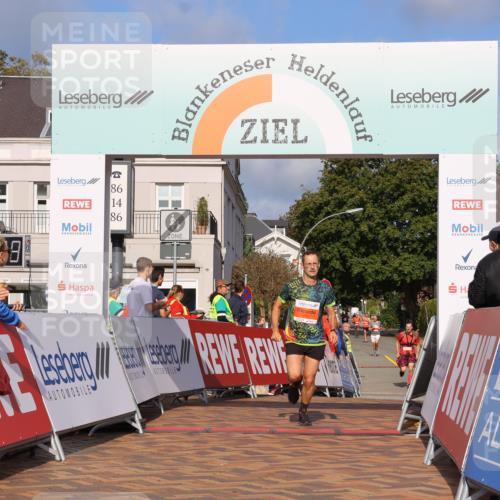 25.08.2024 - 20. Blankeneser Heldenlauf Strokosch-Dieckow http://msf.ph/oto/6817158 25.08.2024 09:41:32 Ziel 206 meine-sportfotos.de