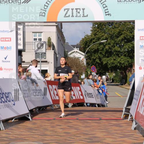 25.08.2024 - 20. Blankeneser Heldenlauf Strokosch-Dieckow http://msf.ph/oto/6817167 25.08.2024 10:14:42 Ziel 6285, 6439 meine-sportfotos.de