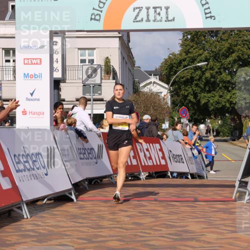 25.08.2024 - 20. Blankeneser Heldenlauf Strokosch-Dieckow http://msf.ph/oto/6817177 25.08.2024 10:14:42 Ziel 6285, 6439 meine-sportfotos.de