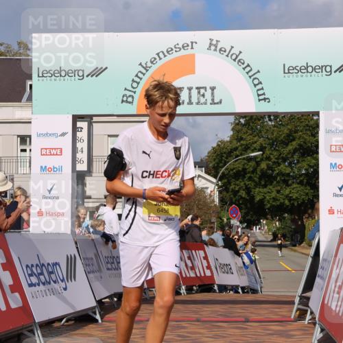 25.08.2024 - 20. Blankeneser Heldenlauf Strokosch-Dieckow http://msf.ph/oto/6817437 25.08.2024 10:15:30 Ziel 6458 meine-sportfotos.de