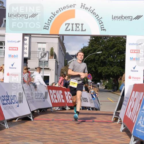 25.08.2024 - 20. Blankeneser Heldenlauf Strokosch-Dieckow http://msf.ph/oto/6817671 25.08.2024 10:16:29 Ziel 6399 meine-sportfotos.de