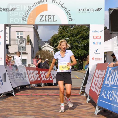 25.08.2024 - 20. Blankeneser Heldenlauf Strokosch-Dieckow http://msf.ph/oto/6817952 25.08.2024 10:17:26 Ziel 6273, 6457, 6459 meine-sportfotos.de