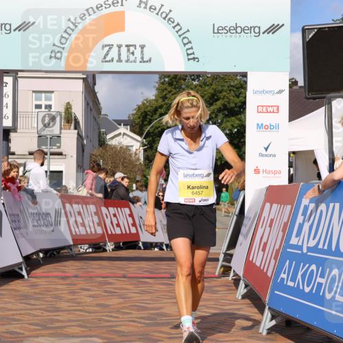 25.08.2024 - 20. Blankeneser Heldenlauf Strokosch-Dieckow http://msf.ph/oto/6817976 25.08.2024 10:17:26 Ziel 6273, 6457, 6459 meine-sportfotos.de