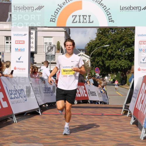 25.08.2024 - 20. Blankeneser Heldenlauf Strokosch-Dieckow http://msf.ph/oto/6818177 25.08.2024 10:18:10 Ziel 6297 meine-sportfotos.de