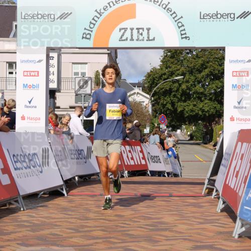 25.08.2024 - 20. Blankeneser Heldenlauf Strokosch-Dieckow http://msf.ph/oto/6818603 25.08.2024 10:19:02 Ziel 6141, 6412 meine-sportfotos.de
