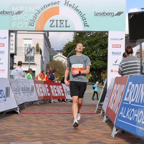 25.08.2024 - 20. Blankeneser Heldenlauf Strokosch-Dieckow http://msf.ph/oto/6818807 25.08.2024 09:44:55 Ziel 159 meine-sportfotos.de