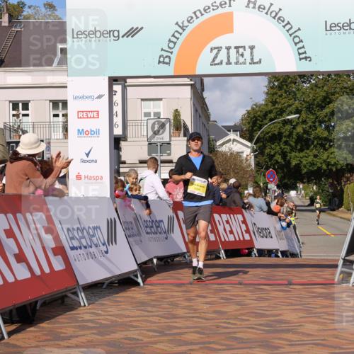 25.08.2024 - 20. Blankeneser Heldenlauf Strokosch-Dieckow http://msf.ph/oto/6818846 25.08.2024 10:19:51 Ziel 6008, 6514 meine-sportfotos.de