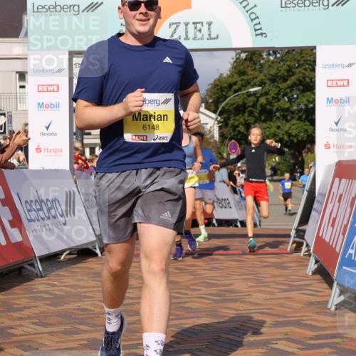 25.08.2024 - 20. Blankeneser Heldenlauf Strokosch-Dieckow http://msf.ph/oto/6819060 25.08.2024 10:20:38 Ziel 6148, 6207, 6293, 6513 meine-sportfotos.de