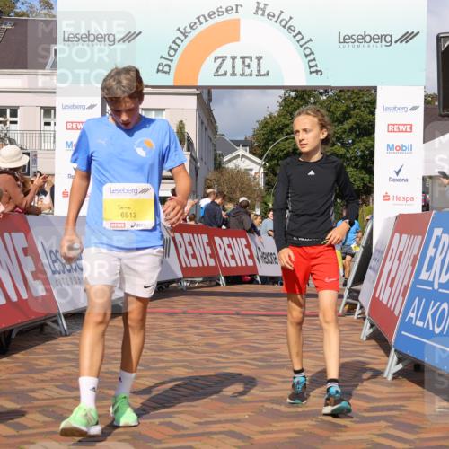 25.08.2024 - 20. Blankeneser Heldenlauf Strokosch-Dieckow http://msf.ph/oto/6819115 25.08.2024 10:20:42 Ziel 6148, 6173, 6207, 6293, 6294, 6513 meine-sportfotos.de