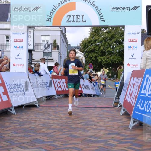 25.08.2024 - 20. Blankeneser Heldenlauf Strokosch-Dieckow http://msf.ph/oto/6819229 25.08.2024 10:21:03 Ziel 6348, 6359, 6462, 6520 meine-sportfotos.de