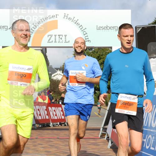 25.08.2024 - 20. Blankeneser Heldenlauf Strokosch-Dieckow http://msf.ph/oto/6820741 25.08.2024 09:47:28 Ziel 179, 239, 240 meine-sportfotos.de