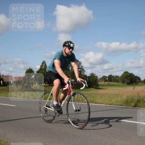25.08.2024 - Elbe Triathlon Hamburg Fuchs,  Jonas http://msf.ph/oto/6821216 25.08.2024 10:49:33 Radfahren 758, 677 meine-sportfotos.de