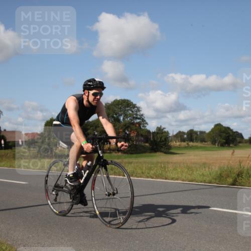 25.08.2024 - Elbe Triathlon Hamburg Fuchs,  Jonas http://msf.ph/oto/6821226 25.08.2024 10:49:24 Radfahren 707, 670, 713, 758 meine-sportfotos.de