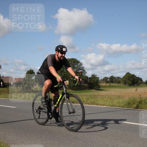 25.08.2024 - Elbe Triathlon Hamburg Fuchs,  Jonas http://msf.ph/oto/6821232 25.08.2024 10:49:22 Radfahren 707, 670, 713 meine-sportfotos.de