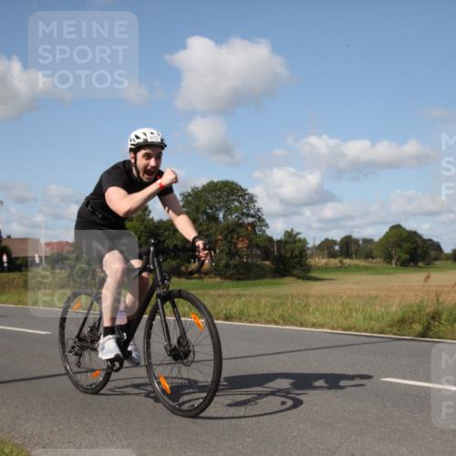 25.08.2024 - Elbe Triathlon Hamburg Fuchs,  Jonas http://msf.ph/oto/6821245 25.08.2024 10:49:09 Radfahren 706, 651, 577, 692 meine-sportfotos.de