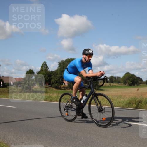 25.08.2024 - Elbe Triathlon Hamburg Fuchs,  Jonas http://msf.ph/oto/6821257 25.08.2024 10:49:01 Radfahren 717, 568, 729, 706, 651 meine-sportfotos.de