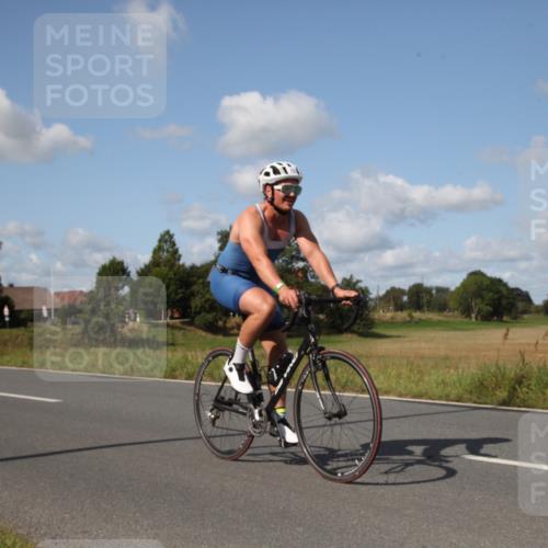 25.08.2024 - Elbe Triathlon Hamburg Fuchs,  Jonas http://msf.ph/oto/6821292 25.08.2024 10:48:24 Radfahren 1626, 746, 702 meine-sportfotos.de